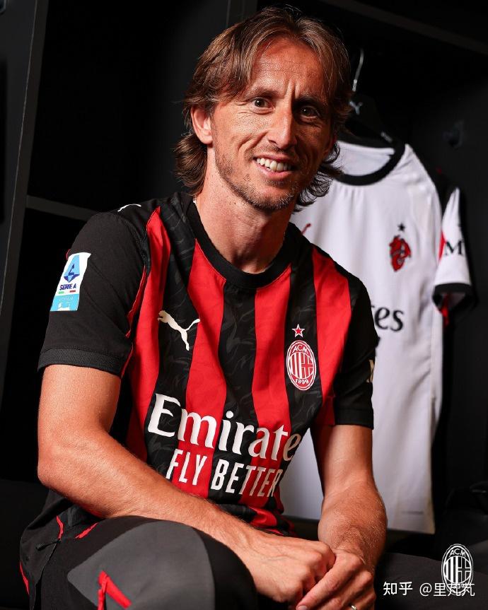 《野狗子》细节要点：非3A游戏 可操作的角色非常多！