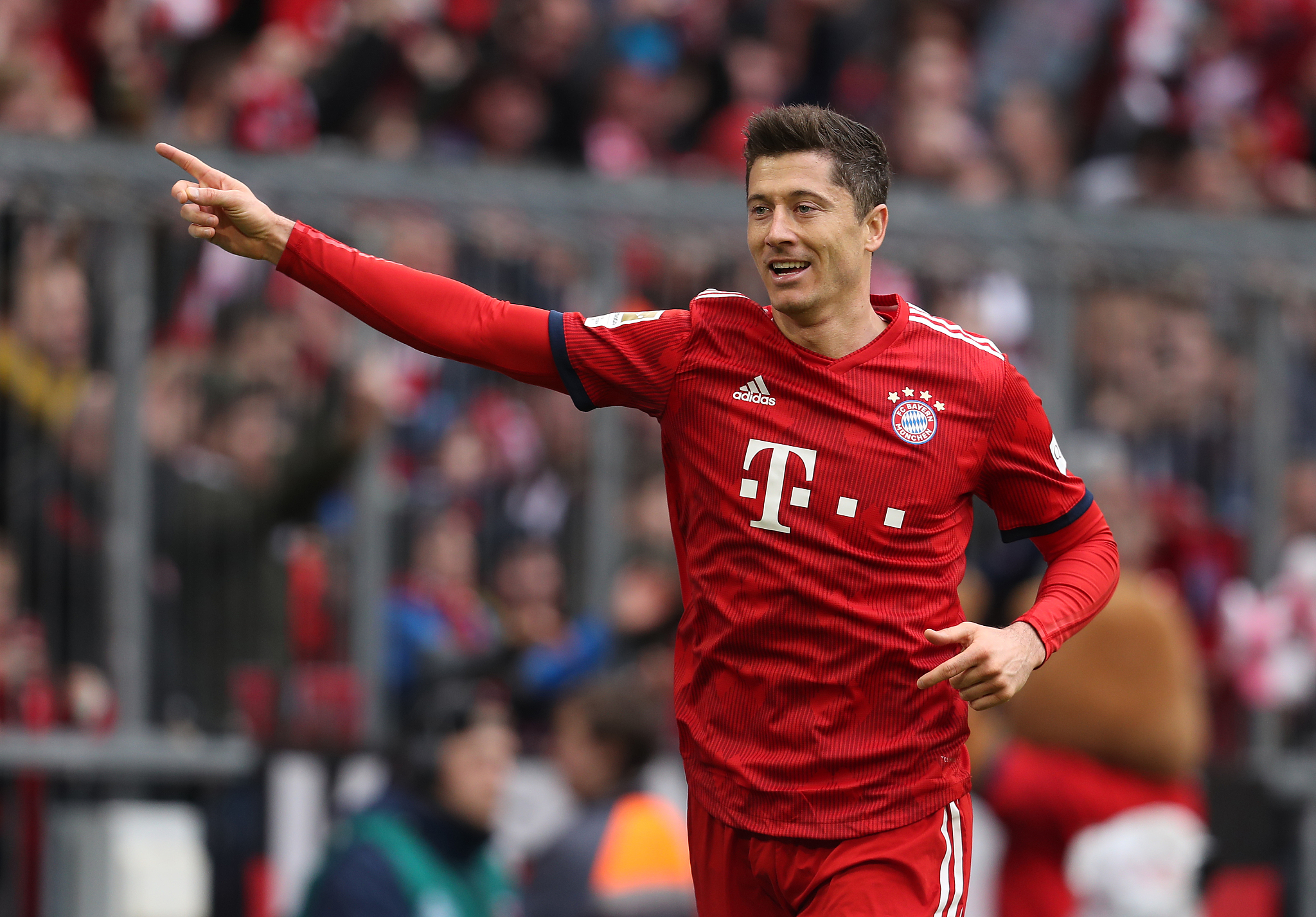 每体：巴萨对DV9自由身加盟态度乐观，达成协议具备现实基础