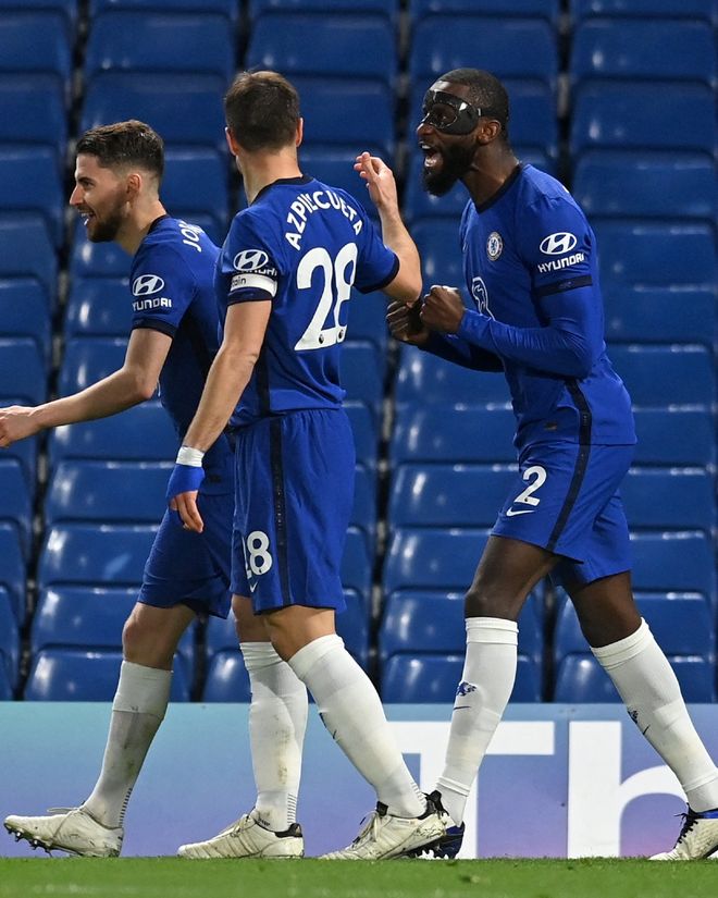 [NBA]马刺七人得分上双 客场战胜湖人