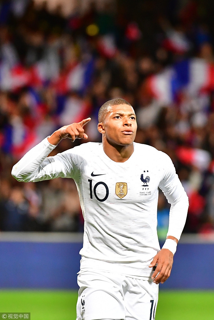 意甲最新动态：迈尼昂神勇扑救助米兰取胜，国米瞄准巨星引援