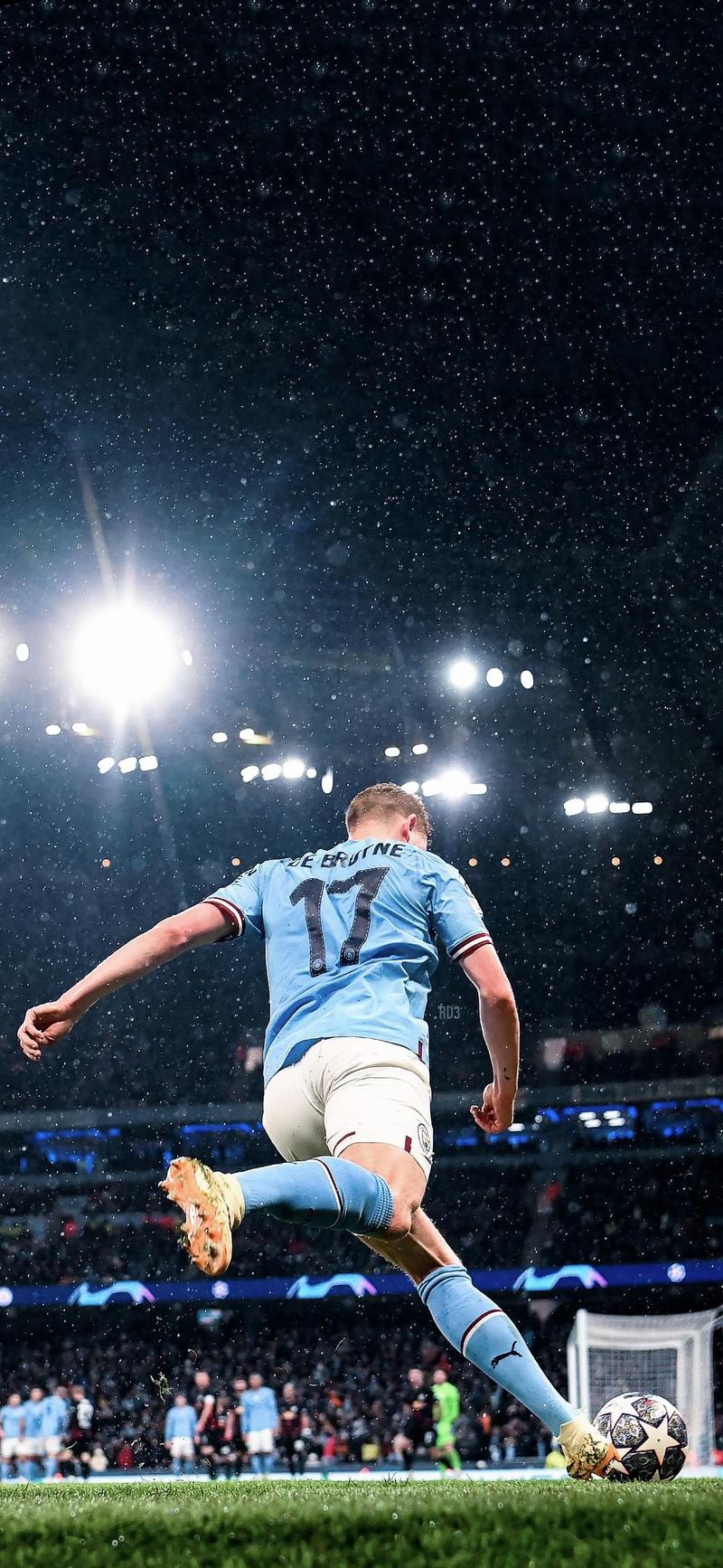 卖光主力却冲击欧冠区，英超黑马崛起！小球会巧妙运作，维拉都要服气