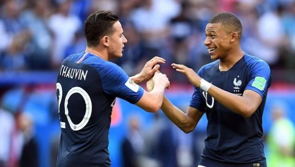 湖人遭遇三连败，赛后平台打分，最高分东契奇，最低分不是詹姆斯