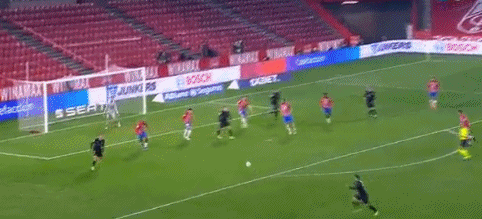 《最终幻想16》评测：经典IP的浴火重生