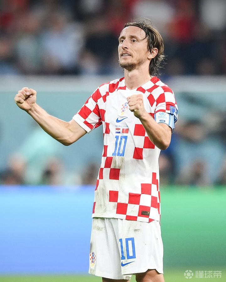 詹姆斯缺阵对阵马刺 再缺席一场将无缘奖项评选