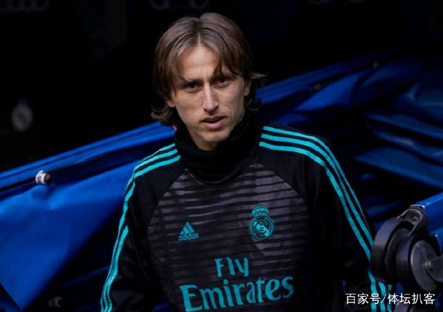 141-116！湖人擒老鹰止3连败，詹姆斯31+9+10，东契奇27+12，艾顿17+18