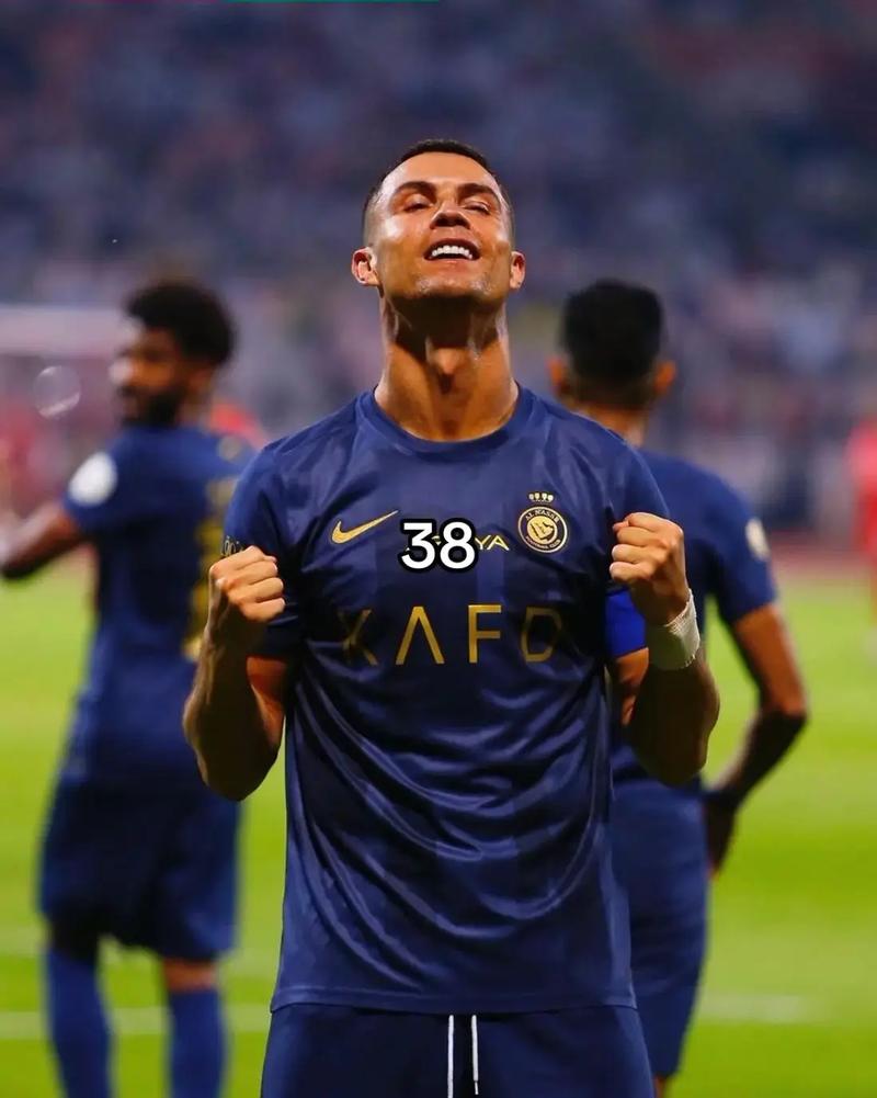 中超-奥古斯托补时破门 青岛海牛主场平山东泰山